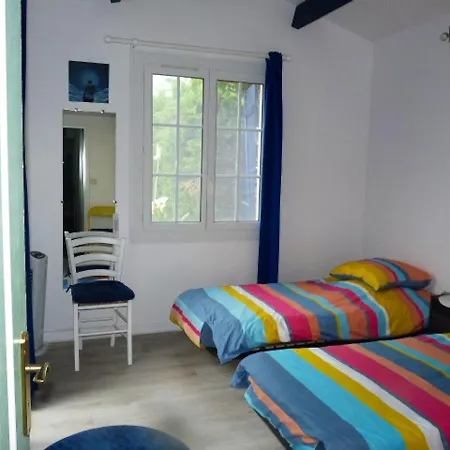 Maison De 3 Chambres Avec Jardin Clos Et Wifi A D'oleron A 1 Km De La Plage Сasa de vacaciones